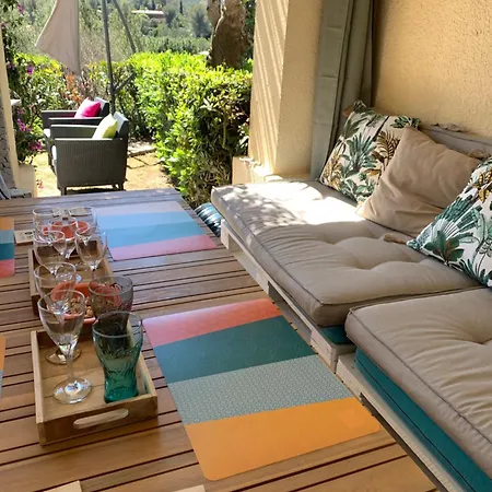 Cap Esterel Famille - Multisports- 4 Personnes En Rez De Jardin - Vue -terrasse -parking - Lejlighed