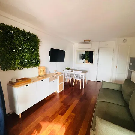 Cap Esterel Famille - Multisports- 4 Personnes En Rez De Jardin - Vue -terrasse -parking - *